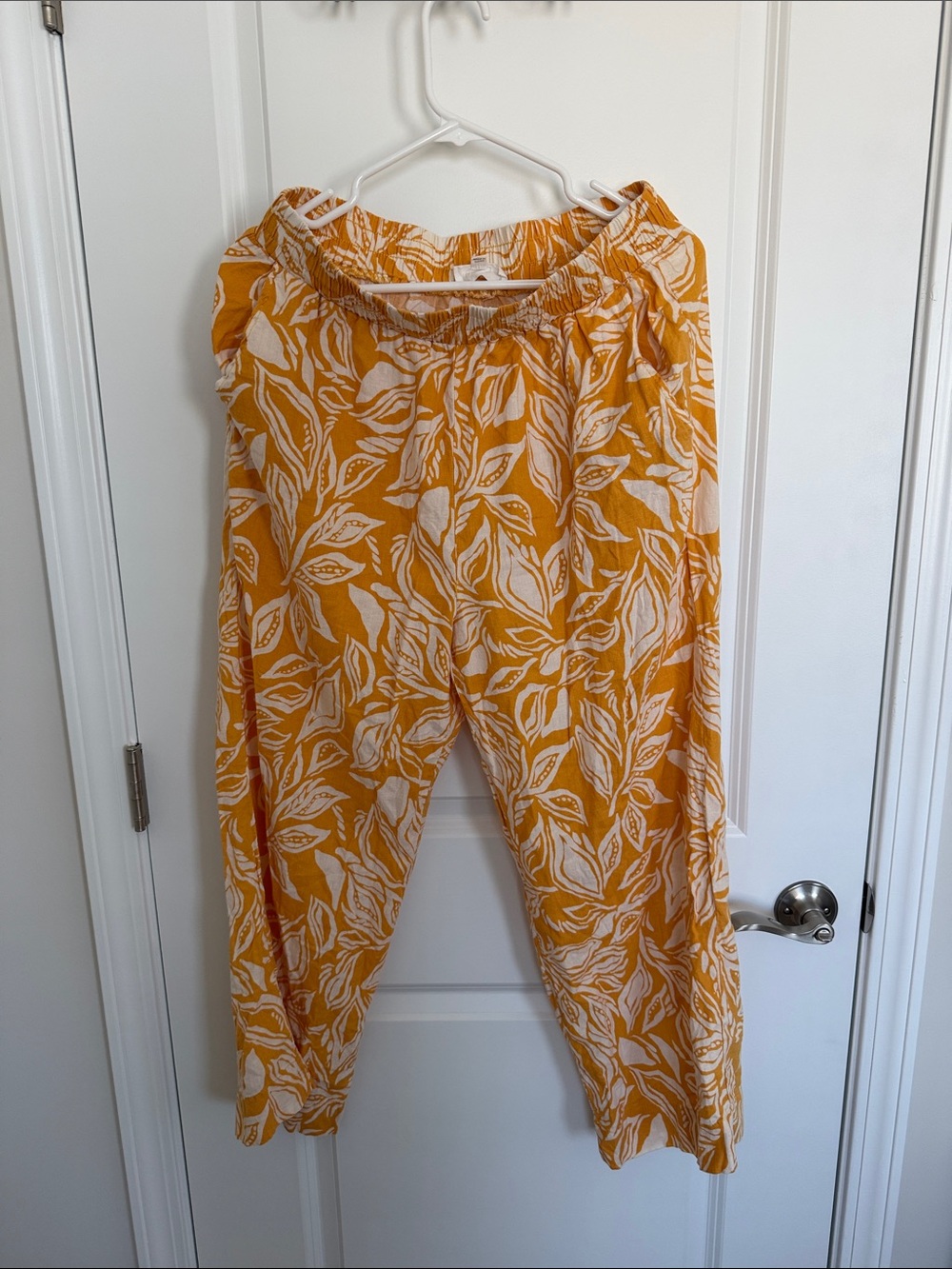 Panama Jack Women’s Yellow Tropical Print Elastic Waist Pants